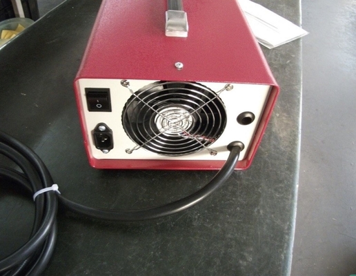 Carregador de bateria industrial 24V com LEDs de alto brilho