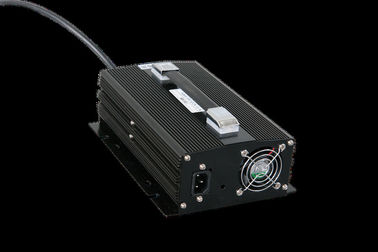 O carregador portátil industrial de alta frequência, empilhadeira carrega 24v 15A