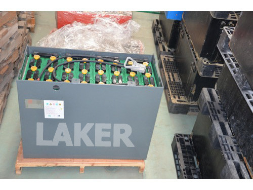 Bateria de tração de empilhadeira personalizada 24V 48V 80V 600Ah 720Ah Bateria de tração de chumbo ácido