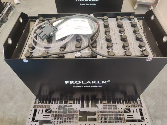 Bateria de empilhadeira de placa tubular de ciclo alto padrão DIN - 24V 650Ah para ambientes industriais exigentes