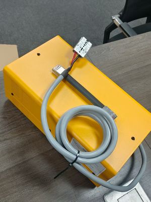 Carregador Automático de Bateria Chumbo-Ácido CZC7 24V 30A 220V