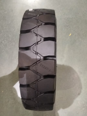 Pneus resistentes ao deslizamento 125/75-8 Sistema rápido Pneus sólidos para empilhadeiras