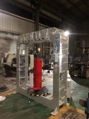 Máquina de prensagem de pneus de empilhadeira de 120 toneladas TP120 para desmontar pneus sólidos com quadro de prensagem ajustável