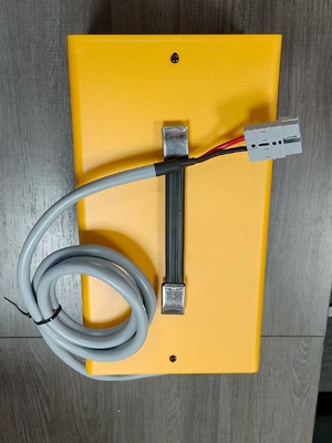 Carregador automático de baterias de 24 V para empilhadeiras e caminhões de paletes