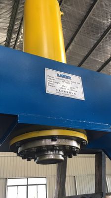 A máquina TP200 da imprensa do pneu contínuo aplica-se para a borda máxima 24inches dos pneus contínuos